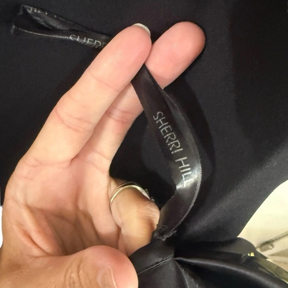 Sherri Hill Black Floral Skirt Beautiful Size 8 Women’s - Picture 13 of 13